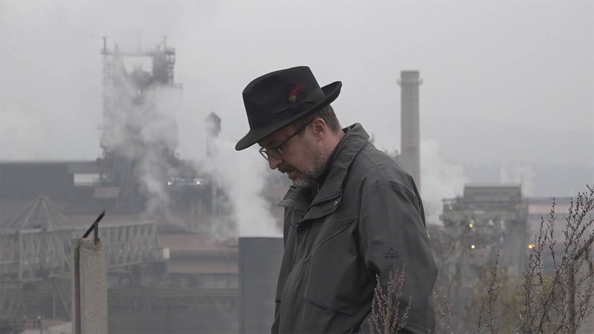 Samir Leme&scaron; in front of the coke plant &copy; Nanna Frank M&oslash;ller