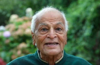 Satish talking